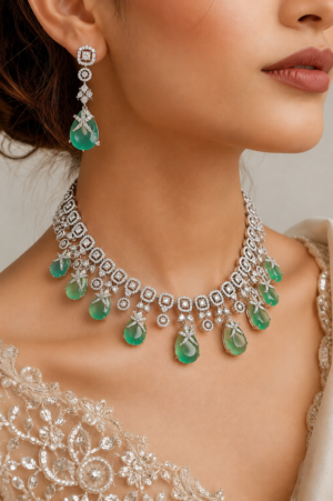 26236d26-b30d-465e-99a7-295e6ea85957 Luxury Green Emerald Drop Necklace Set